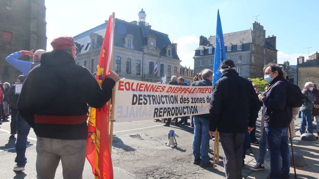 3 mai manif eoliennes 14 